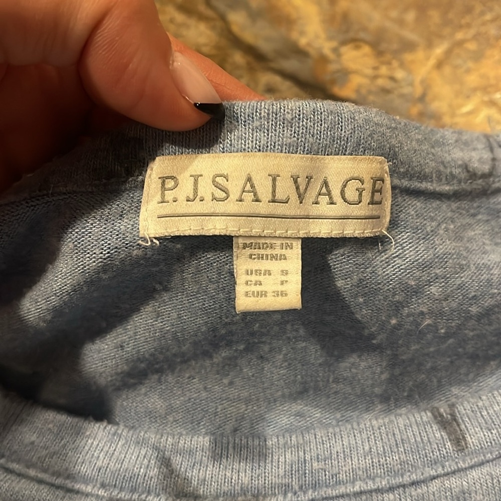 PJ Salvage skulls and palm trees top for women. Size small - Picture 2 of 8